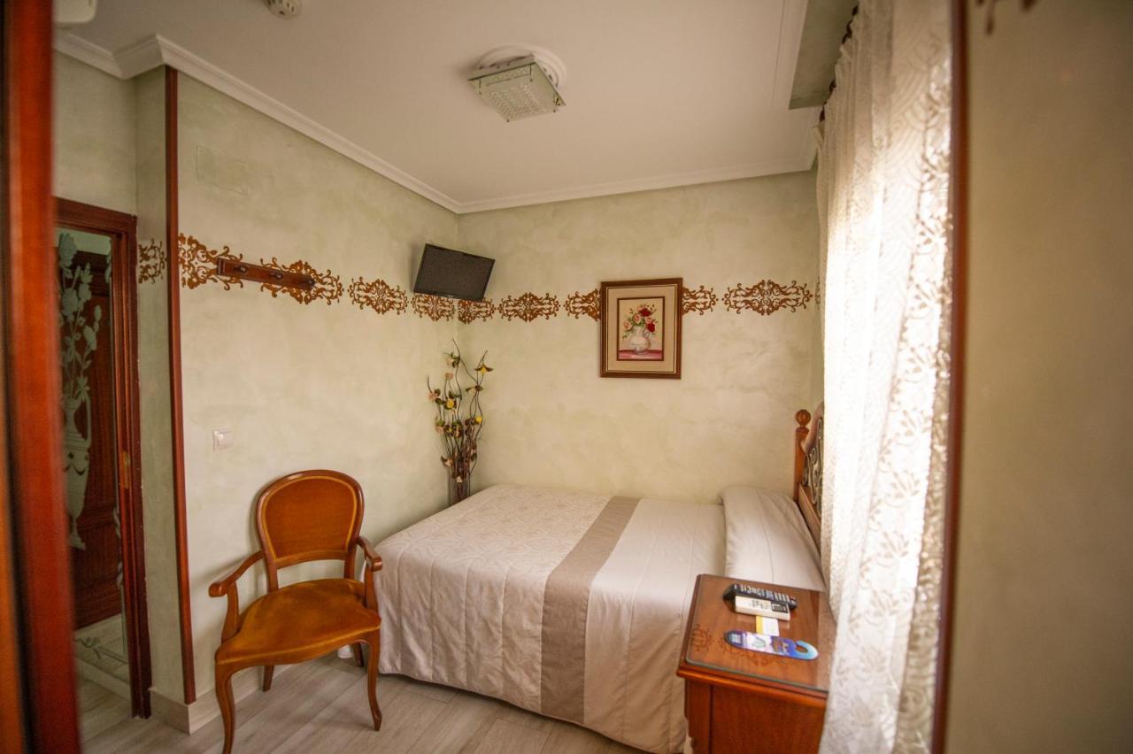 Hostal Paquita Madrid Extérieur photo
