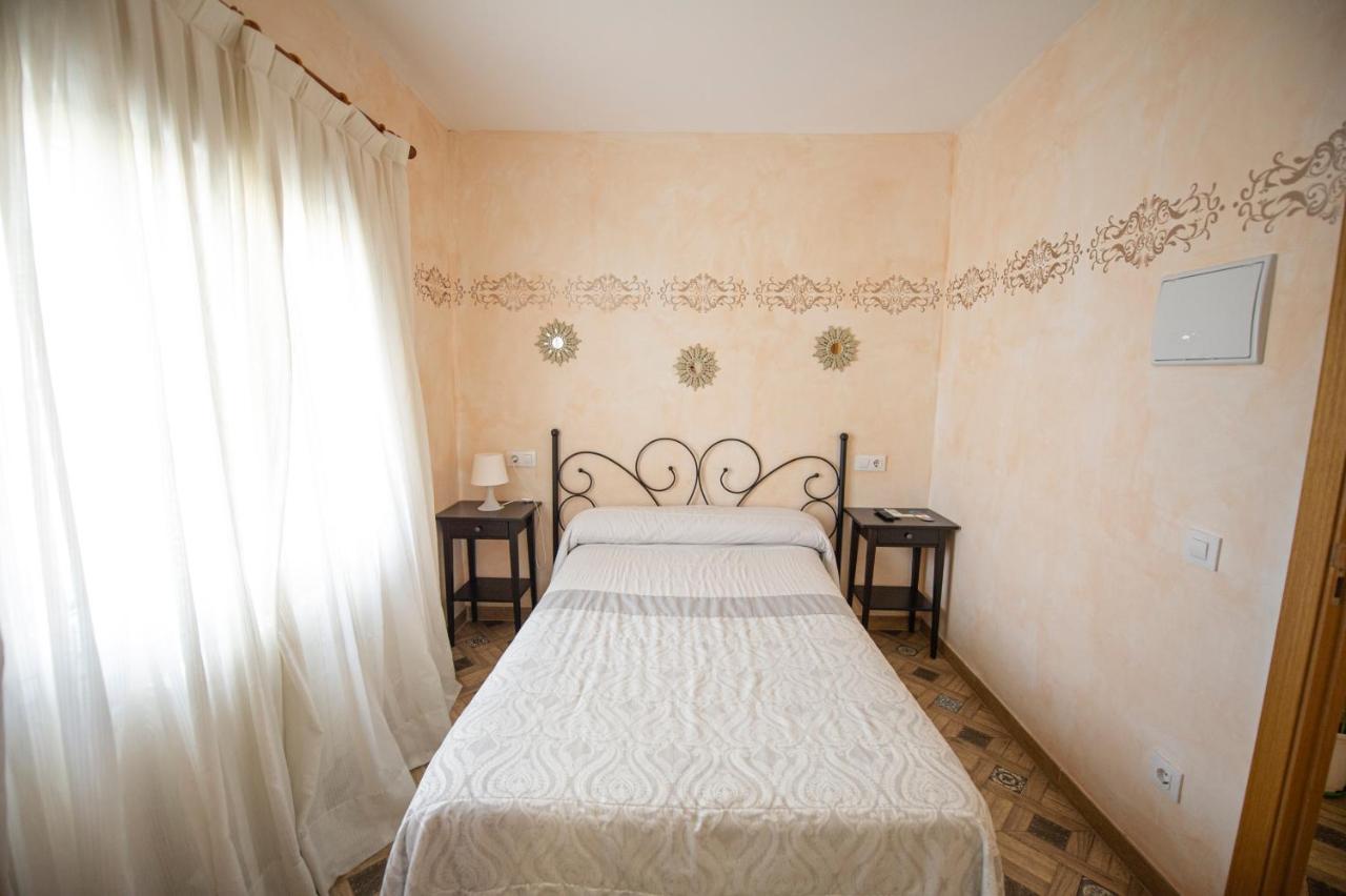 Hostal Paquita Madrid Extérieur photo