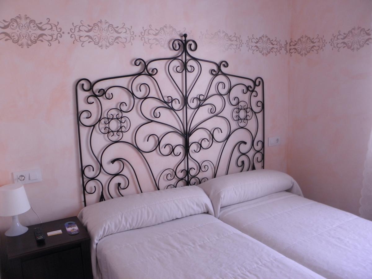 Hostal Paquita Madrid Extérieur photo